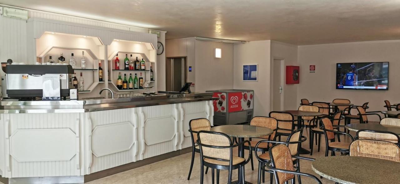 Hotel Cosmos ريميني المظهر الخارجي الصورة