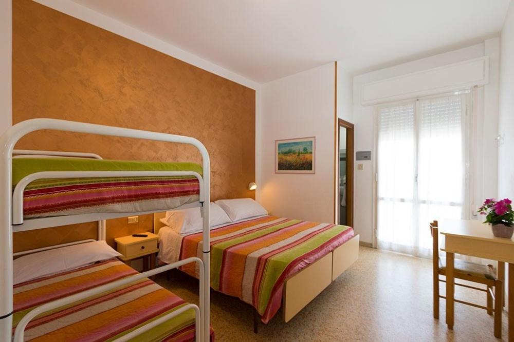 Hotel Cosmos ريميني المظهر الخارجي الصورة