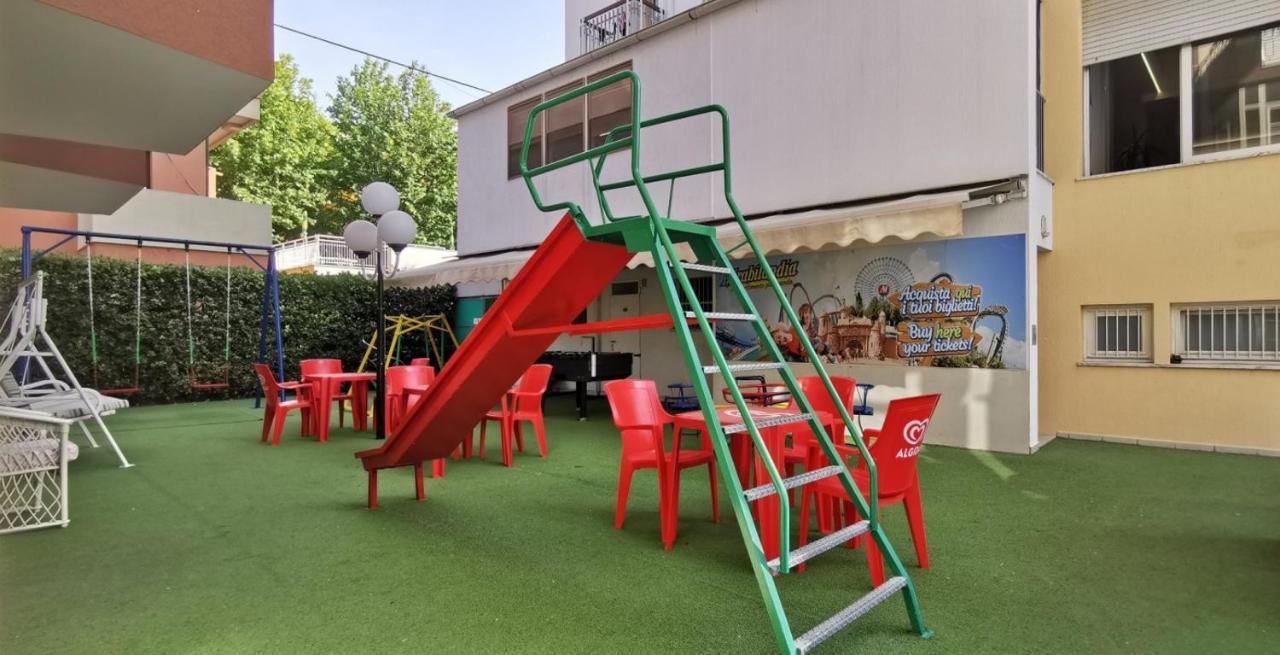 Hotel Cosmos ريميني المظهر الخارجي الصورة